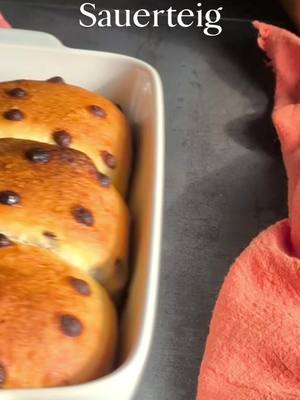 Schokobrötchen mit Sauerteig