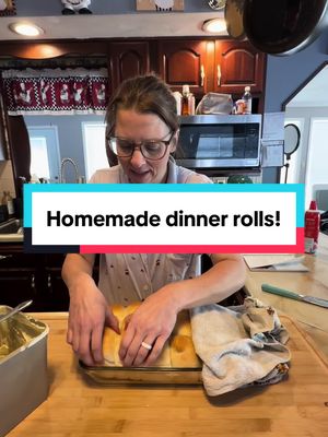 Lavina's Amish Dinner Rolls