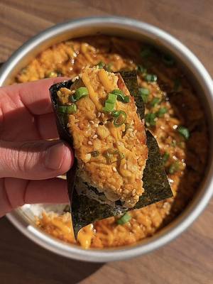 Würziger veganer 'Thunfisch' Sushi-Auflauf