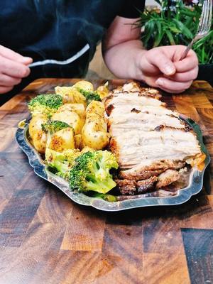 Poitrine de porc confite à la moutarde