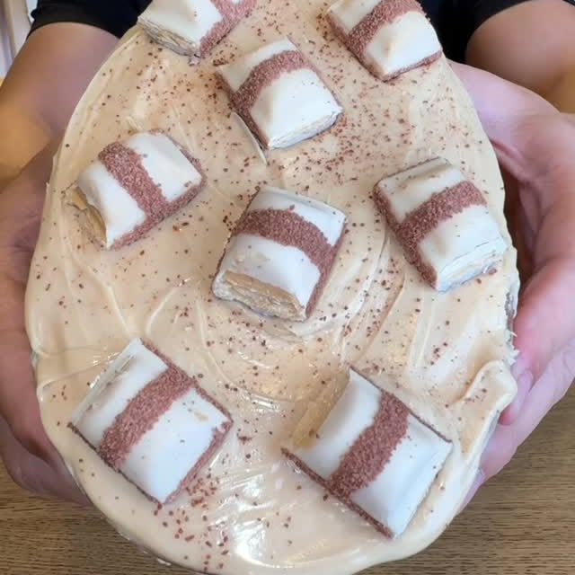 Dessert Kinder Bueno White façon Tiramisu