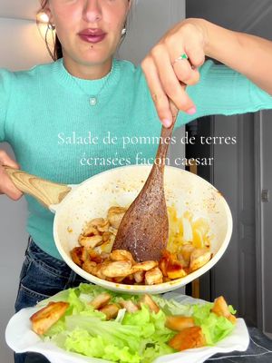 Salade de pommes de terre écrasées façon César