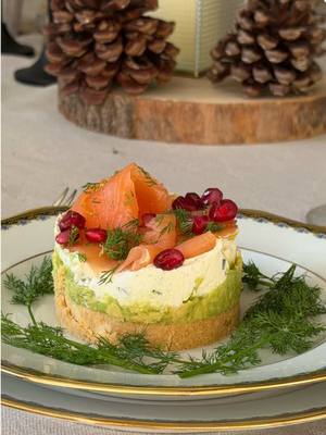 Cheesecake Salé Avocat, Fromage Frais et Saumon Fumé