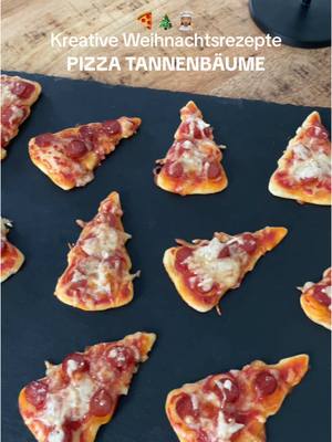 Weihnachtliche Pizzateig-Tannenbäume